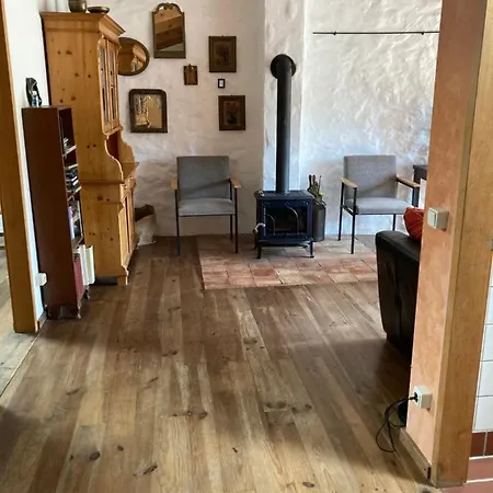 Dans Maison De Village *